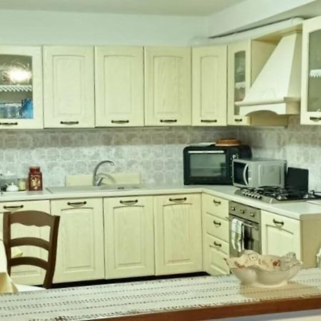 Brezza Marina - Appartamento In Villa Fronte Mare ตรีเอสเต ภายนอก รูปภาพ