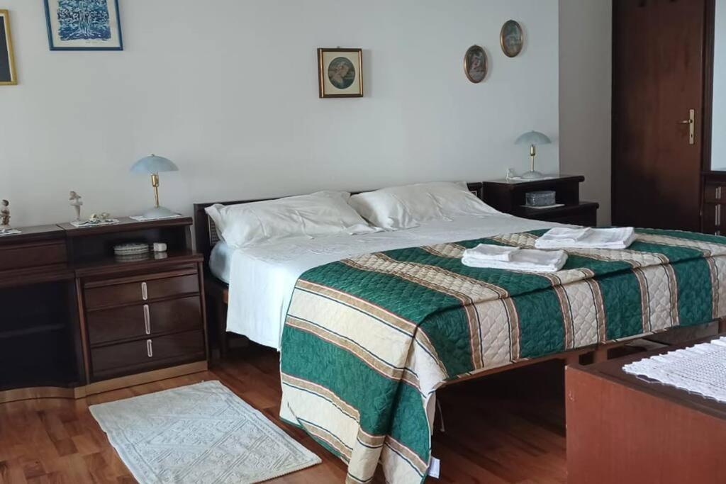 Brezza Marina - Appartamento In Villa Fronte Mare ตรีเอสเต ภายนอก รูปภาพ